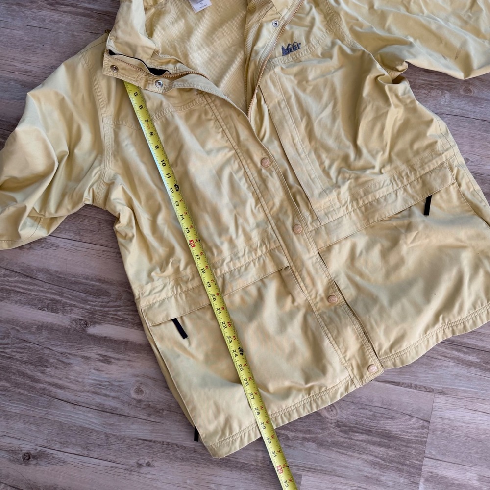 Vintage REI Elements Women XL Pale Yellow Hooded Rain Jacket Mesh Lined - Picture 8 of 15
